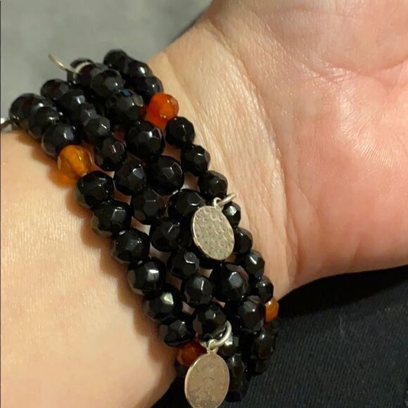 ❤️ 3/$20 Beaded multi bracelet - Picture 3 of 4